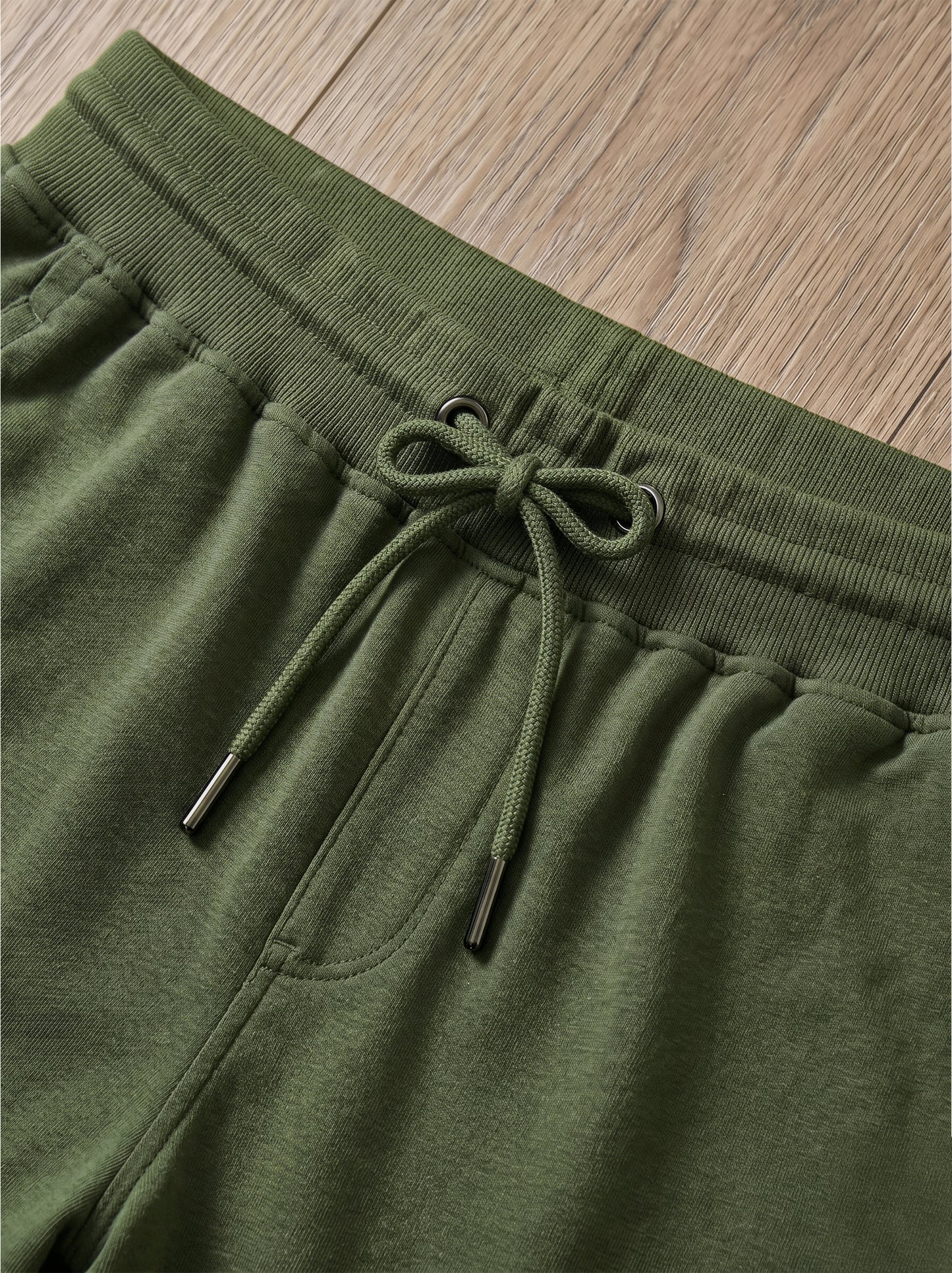 TOM MILTON Men Olive Green Color Knee Length Pure Cotton Shorts