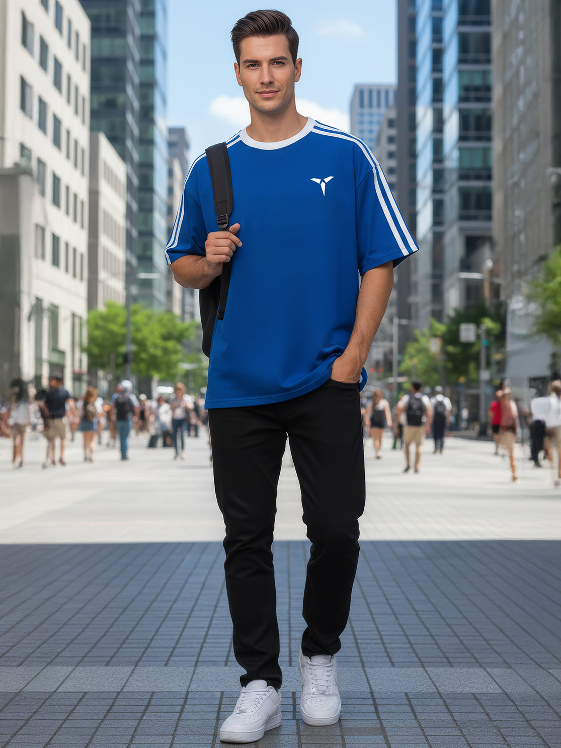 TOM MILTON Man Blue Color Round Neck Half Sleeve Oversized Net Folding tshirt