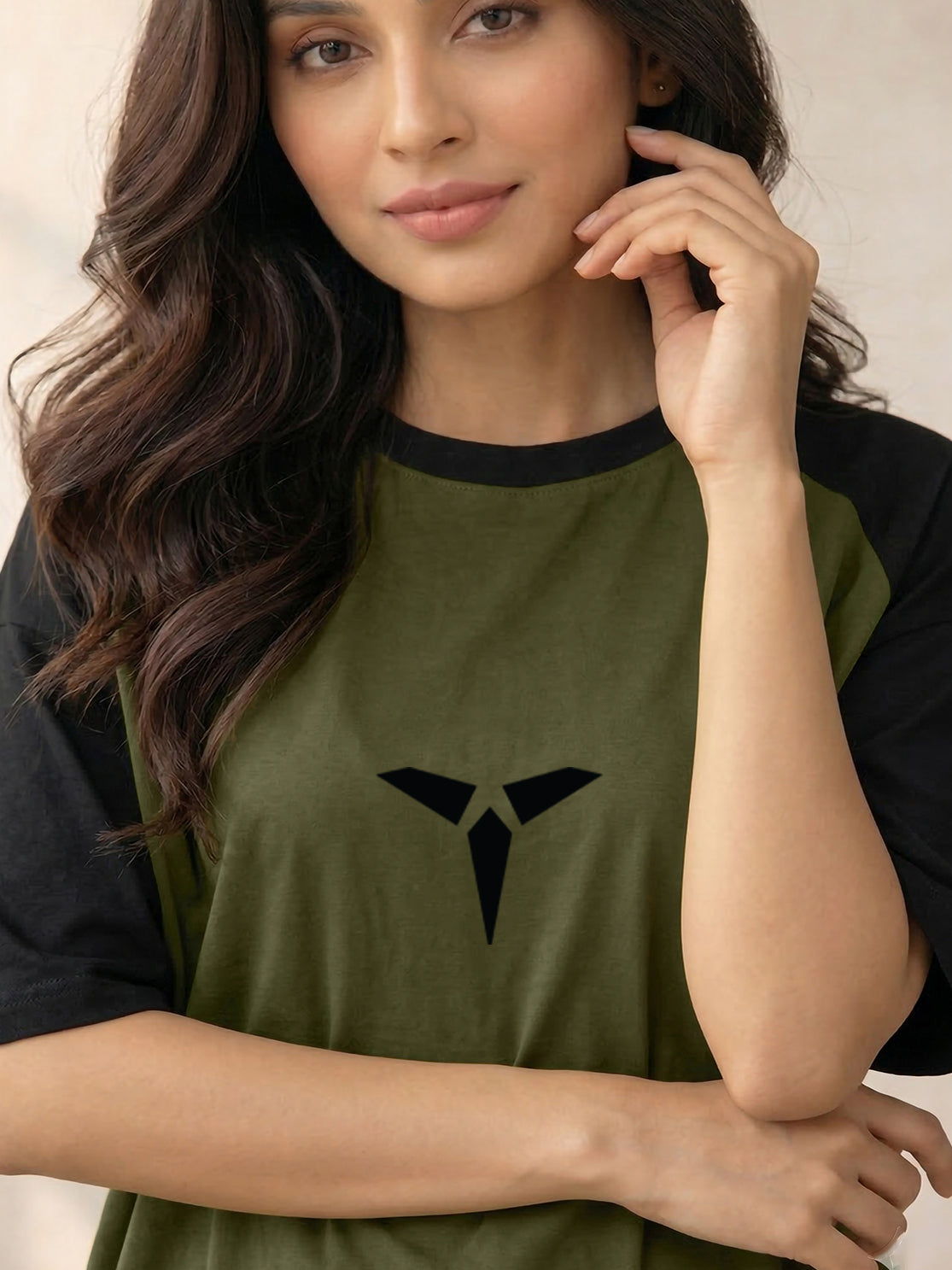 TOM MILTON Women Olive Green Color Raglan Half Sleeve Round Neck Oversized Tshirt