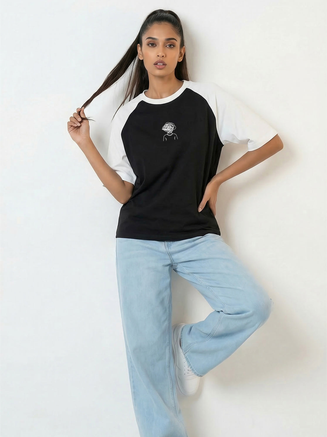 TOM MILTON Women Black Color Raglan Half Sleeve Round Neck Oversized Tshirt