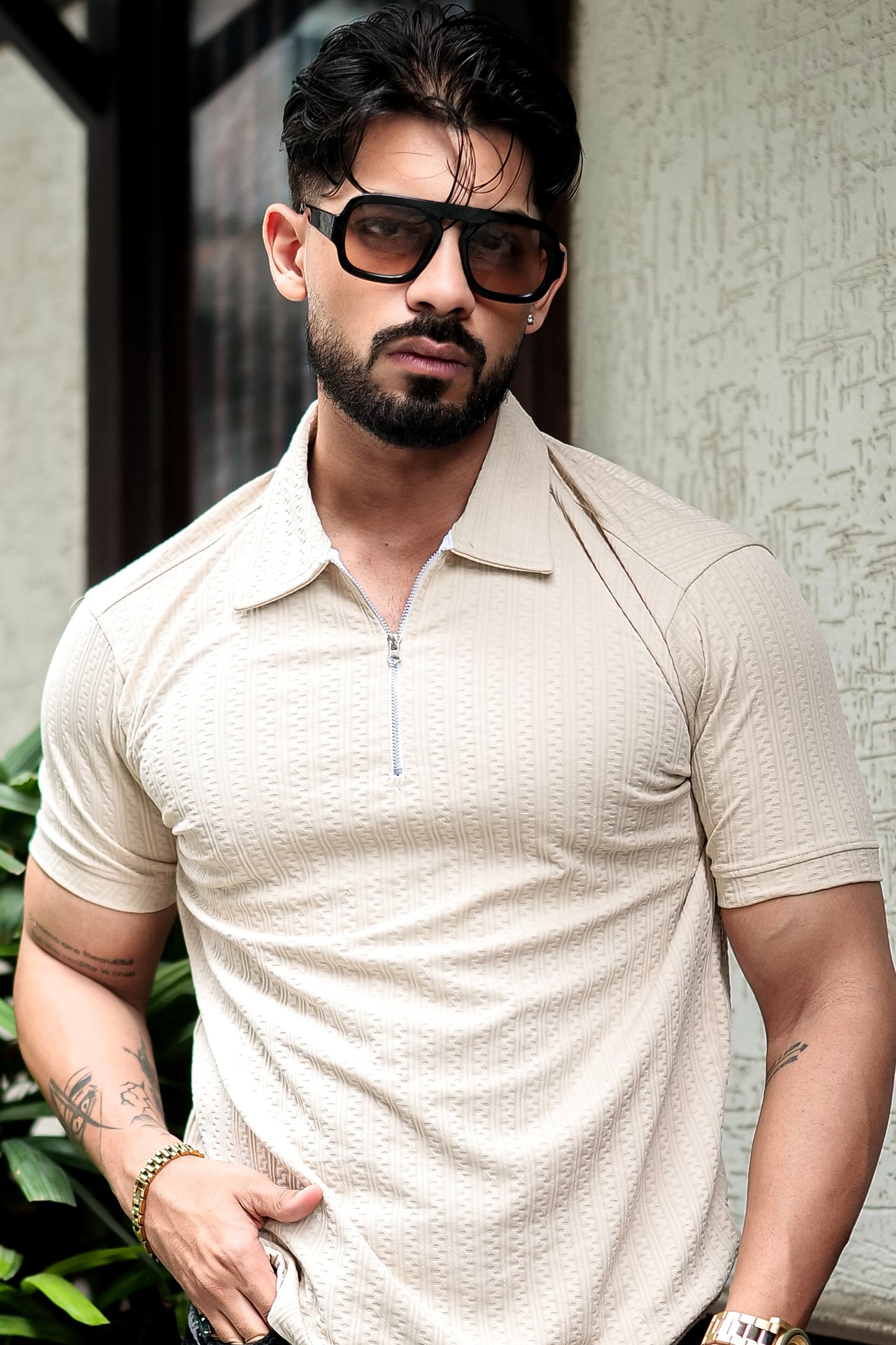 TOM MILTON Cream Color  textured Zipper Polo Collar Polyester  T-shirt