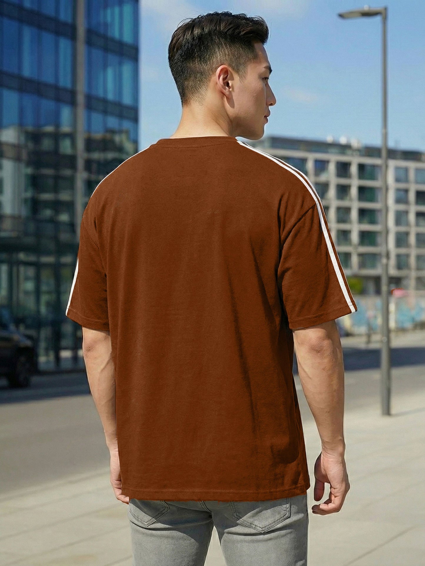 TOM MILTON Men Brown Color Round Neck Half Sleeve Net Folding Oversiozed Tshirt