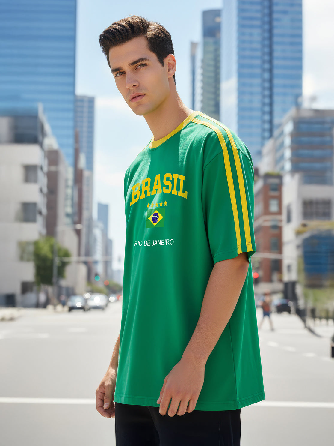 TOM MILTON Man Green  Color Round Neck Half Sleeve Oversized Net Folding tshirt