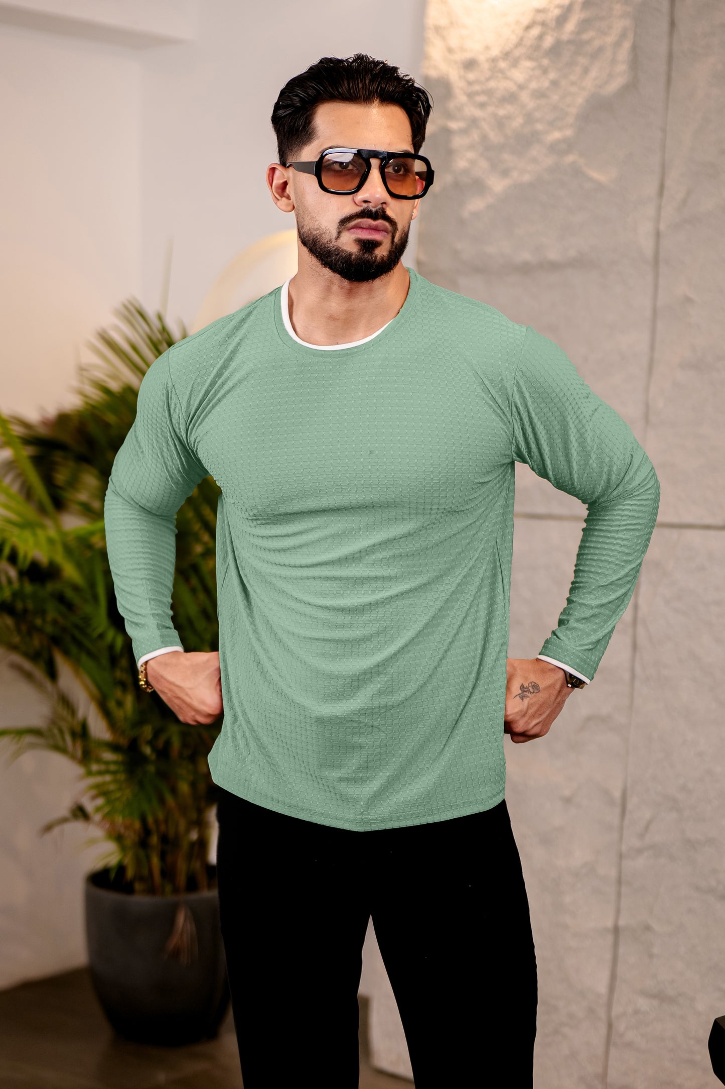 TOM MILTON Mens MGreen Color Round Neck Full Sleeve Tshirt
