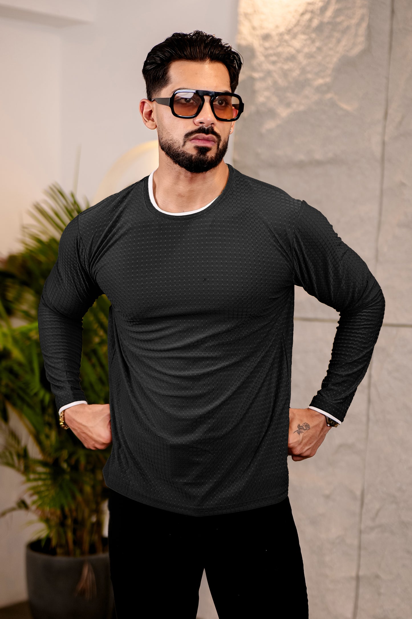 TOM MILTON Mens Black Color Round Neck Full Sleeve Tshirt